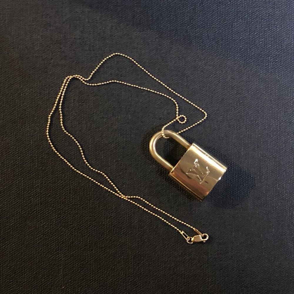 Louis Vuitton Necklace Ball Chain